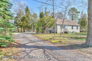 36 Walker Ln, Waretown, NJ 08758 photo 1