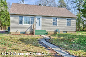 36 Walker Ln, Waretown, NJ 08758 photo 2