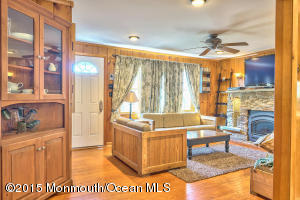 36 Walker Ln, Waretown, NJ 08758 photo 5