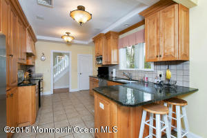 33 E River Rd, Rumson, NJ 07760 photo 11