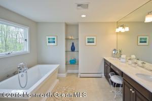 7 Alpine Dr, Millstone, NJ 08535 photo 22