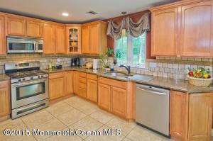 529 Buttonwood Dr, Jackson, NJ 08527 photo 7