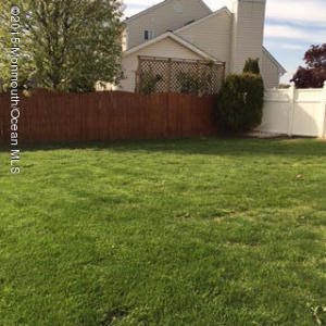 77 Red Maple Dr, Brick, NJ 08724 photo 23