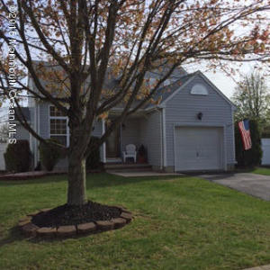 77 Red Maple Dr, Brick, NJ 08724 photo 5