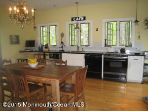 228 Jackson St, Matawan, NJ 07747 photo 10
