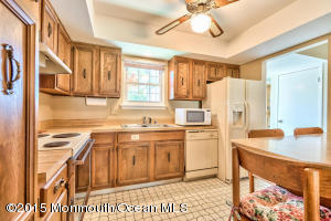 65 Walnut Dr, Spring Lake Heights, NJ 07762 photo 10