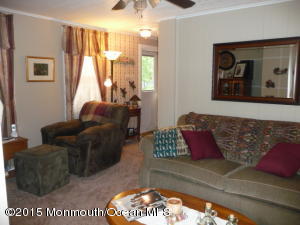 10 Schoolhouse Rd, Wrightstown, NJ 08562 photo 4