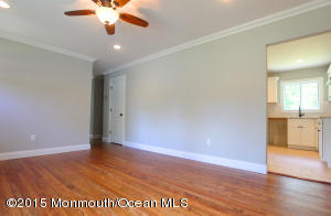 8 Eisenhower Ct, Matawan, NJ 07747 photo 3