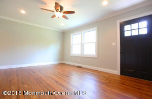 8 Eisenhower Ct, Matawan, NJ 07747 photo 4