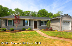 8 Eisenhower Ct, Matawan, NJ 07747 photo 1