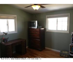 29 Exeter St, Old Bridge, NJ 08857 photo 6