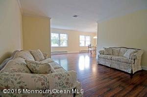 111 Meadowbrook Rd, Brick, NJ 08723 photo 4
