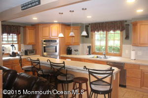 39 Weldon Rd, Matawan, NJ 07747 photo 8
