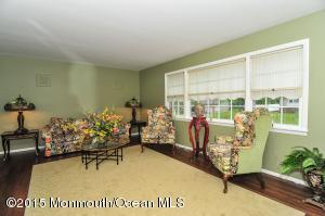 3 Ned Dr, Matawan, NJ 07747 photo 4