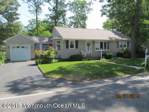 631 Springfield Ave, Pine Beach, NJ 08741 photo 1