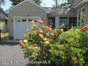631 Springfield Ave, Pine Beach, NJ 08741 photo 3