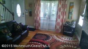73 Colonial Dr, Clark, NJ 07066 photo 2