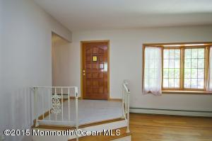 19 Robert Pl, Ocean, NJ 07712 photo 3