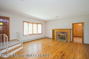 19 Robert Pl, Ocean, NJ 07712 photo 7