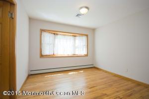 19 Robert Pl, Ocean, NJ 07712 photo 8
