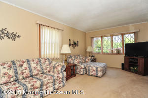 20 Roger Rd, Edison, NJ 08817 photo 5