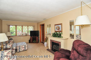 20 Roger Rd, Edison, NJ 08817 photo 6
