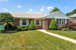 20 Roger Rd, Edison, NJ 08817 photo 2