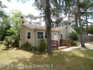 13 Poplar St, Waretown, NJ 08758 photo 2