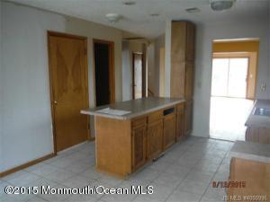 823 Devon St, Forked River, NJ 08731 photo 3