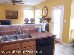 9 Grossweiler Ln, Parlin, NJ 08859 photo 12