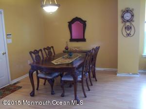 9 Grossweiler Ln, Parlin, NJ 08859 photo 4