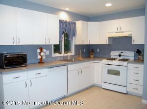 6 Crosswind Rd, Waretown, NJ 08758 photo 2