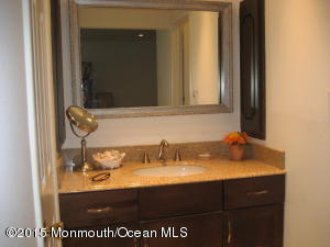 39 Eagle Rd, Marlboro, NJ 07746 photo 3