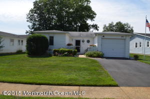15 Blake Cir, Brick, NJ 08724 photo 2