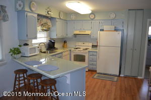15 Blake Cir, Brick, NJ 08724 photo 4