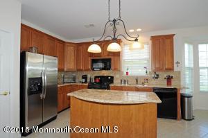 7 Heath Ln, Jackson, NJ 08527 photo 4