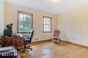 2 Everett Ct, Marlboro, NJ 07746 photo 11