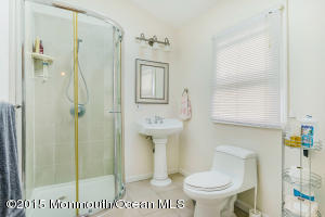 2 Everett Ct, Marlboro, NJ 07746 photo 25