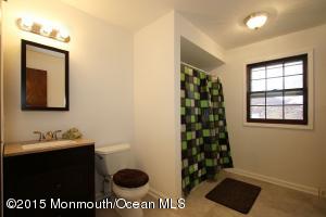 46 Center Ave, Middletown, NJ 07748 photo 24