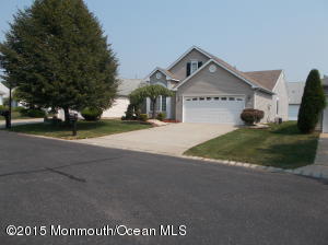 5 Troy Sq, Jackson, NJ 08527 photo 1