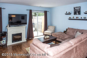 68 Rita Ln, Jackson, NJ 08527 photo 2