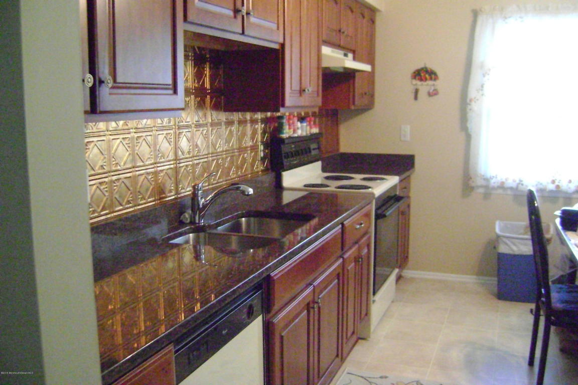 1 Kenneth Dr, Ocean, NJ 07712 photo 6
