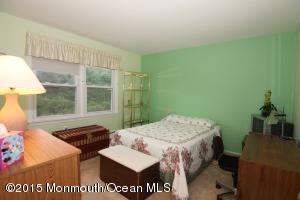 17 Mitchell Ct, Marlboro, NJ 07746 photo 14