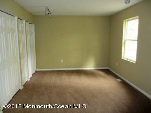 3 Windsor Ct, Jackson, NJ 08527 photo 5