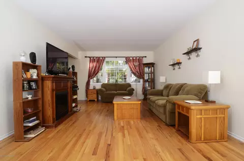57 Middlesex Rd, Matawan, NJ 07747 photo 2