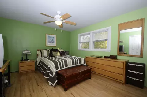 57 Middlesex Rd, Matawan, NJ 07747 photo 10