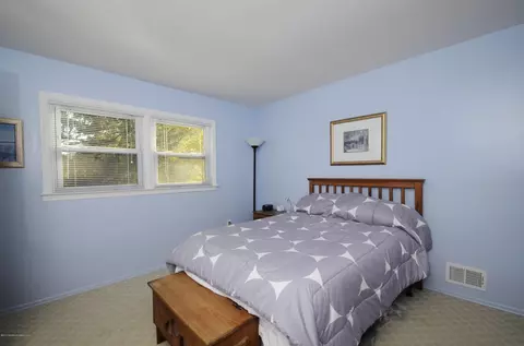 57 Middlesex Rd, Matawan, NJ 07747 photo 18