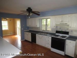 109 Pineway Dr, Forked River, NJ 08731 photo 4