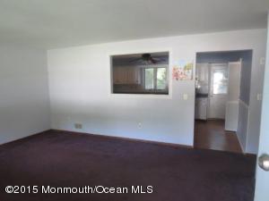 109 Pineway Dr, Forked River, NJ 08731 photo 2