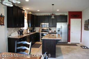 369 Croshaw Rd, Wrightstown, NJ 08562 photo 4